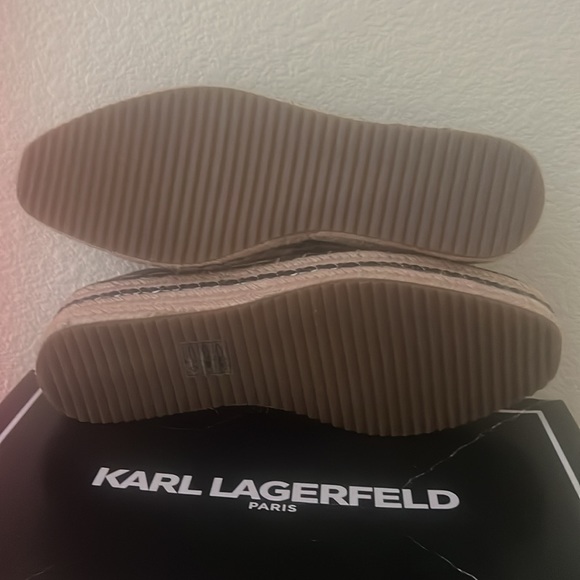 Karl Lagerfield Paris DALIA Quilted Nappa black shoes, size 8.5 M - Picture 4 of 10